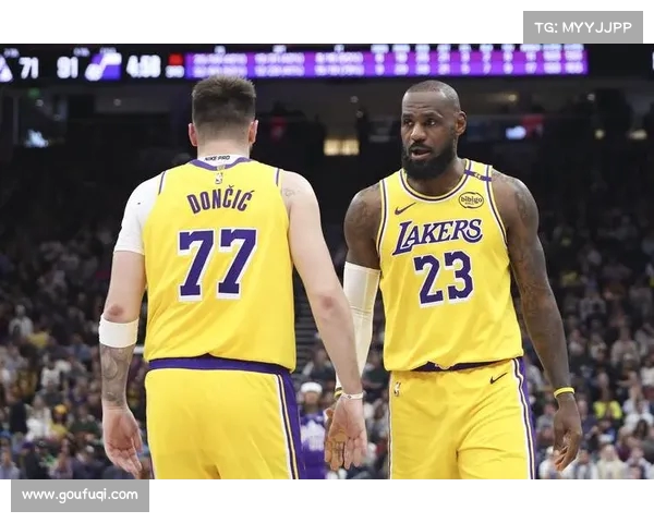 全明星赛后,NBA季后赛激战正酣,湖人勇士争锋,詹姆斯与库里谁能笑到最后 全明星赛后,NBA季后赛激战正酣,湖人勇士争锋,詹姆斯与库里谁能笑到最后